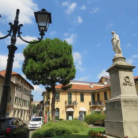 Lägenhet Casa Luna Tra E Milano *